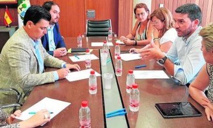 Antonio Luengo pide a la CHS ayuda para la regeneración del Mar Menor