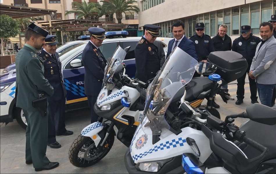 La Policía Local de San Javier estrena uniforme y nuevos vehículos - MarMenorNoticias.com