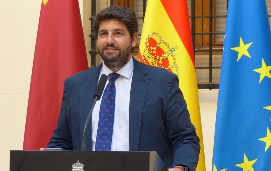 Fernando López Miras asegura que la Ley del Mar Menor no se tocará