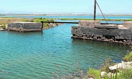 ¿Un dragado en Veneziola en un canal al norte de La Manga?