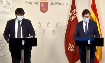 Dimite Manuel Villegas como consejero de Salud de la Región de Murcia