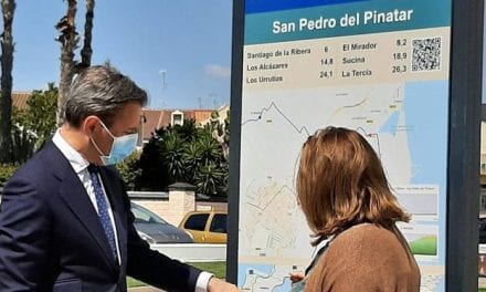 Turismo y Deportes comienza en San Pedro del Pinatar la señalización de la ruta cicloturista EuroVelo 8