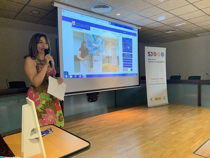 Presentan la web «San Javier Suma por la Igualdad»