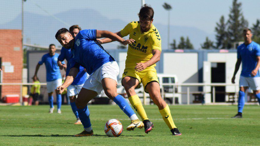 El UCAM Murcia golea al Mar Menor FC (5-0)