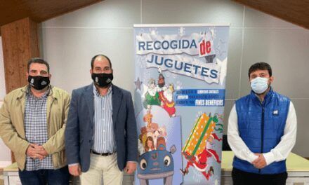 La recogida de juguetes para fines benéficos en Los Alcázares