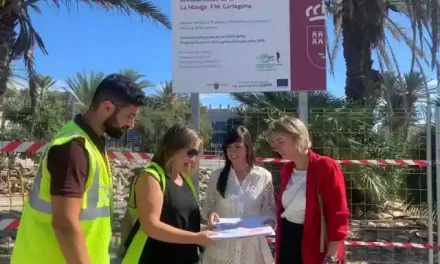 Ampliación de cerca de 1.200 metros cuadrados el espacio para el disfrute del peatón en La Manga del Mar Menor