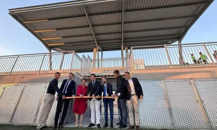 El campo de fútbol de Santiago de la Ribera amplía sus instalaciones